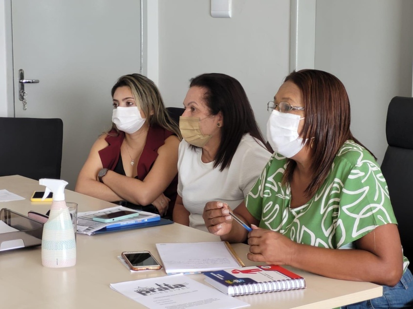 Célia Fernandes, secretária de Saúde de Maceió, destacou a importância de promover a inclusão por meio do Praia Acessível. Foto: Ascom SMS