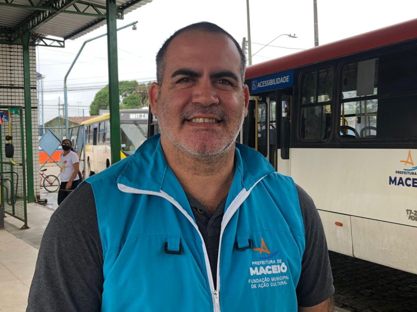 Diretor de Produção da FMAC, Junior Calheiros, destacou que ação valoriza identidade e artistas locais. Foto: Ascom SMTT
