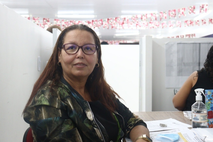 Cheila Vasconcelos diz que o benefício tem ajudado no desenvolvimento dos trabalho. Foto: Itawi Albuquerque / Secom Maceió