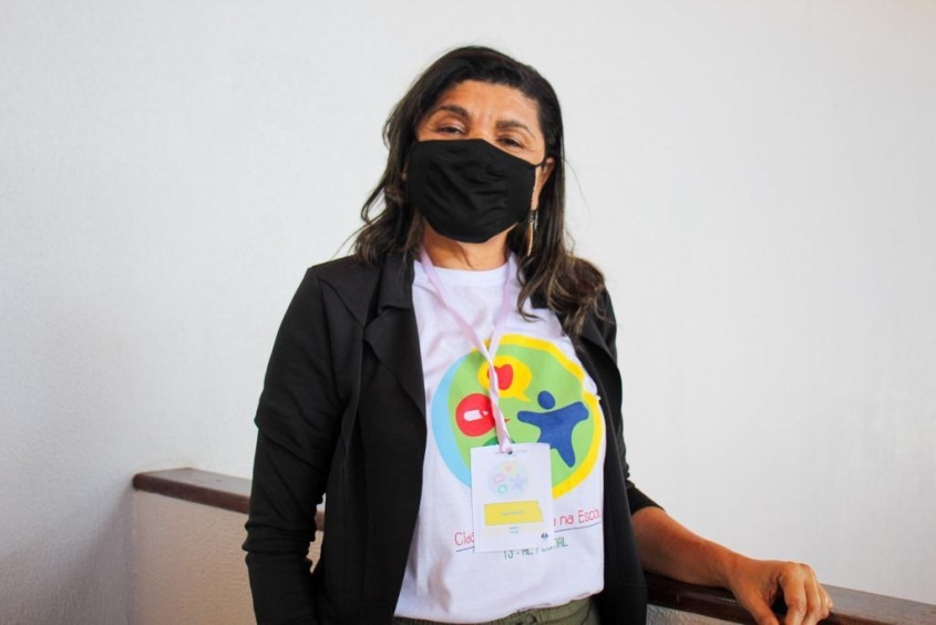 Pedagoga Luiza Rodrigues explicou como funciona a seleção dos alunos. Foto: Julita Bittencourt (estagiária)/Ascom Semed