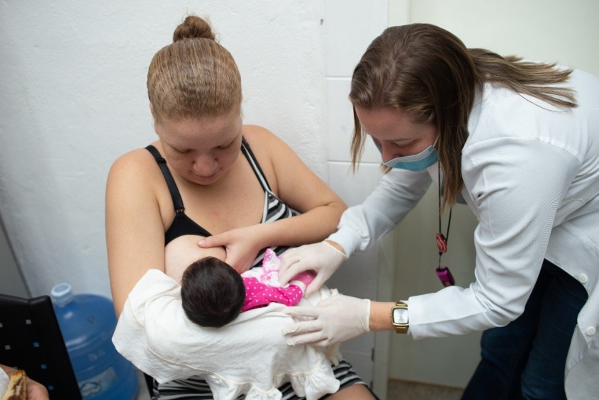 Campanha do Agosto Dourado orientou as mulheres sobre o benefício da amamentação. Foto: Juliete Santos/Secom Maceió