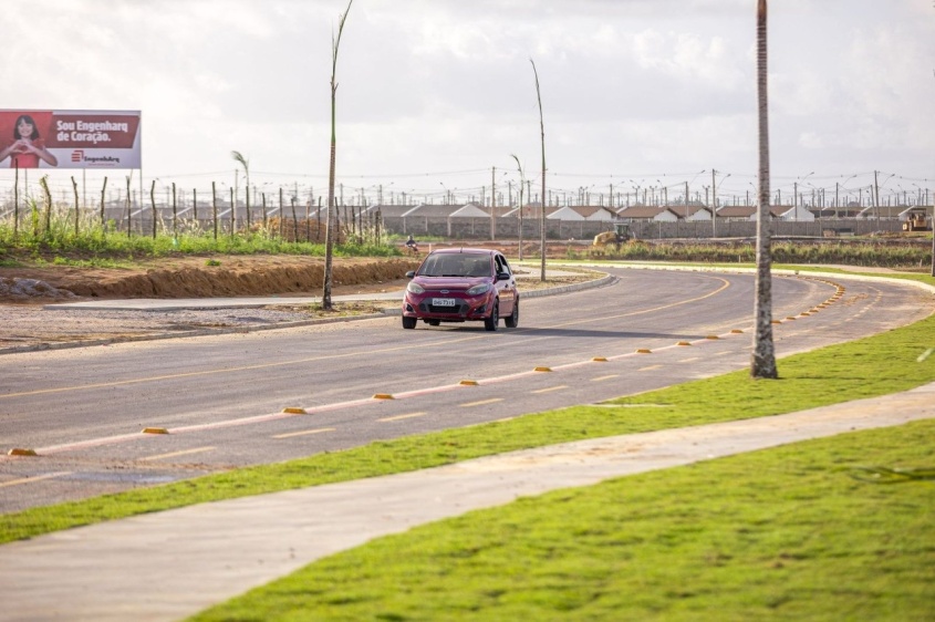 Avenida Marília Mendonça, no bairro Cidade Universitária. Foto: Júnior Bertoldo / Ascom Seminfra