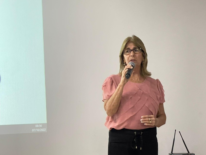 Sônia Moura, Secretária Adjunta de Governança da SMS, ressaltou trabalho em conjunto das equipes técnicas. Foto: Ascom SMS