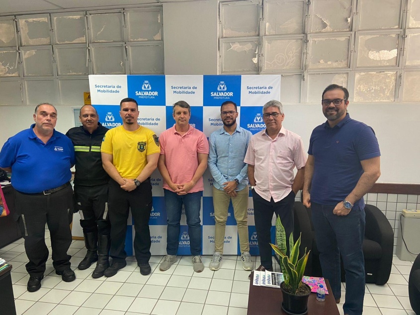 Comitiva foi recebida pelo diretor de transporte de Salvador, Matheus Lima Moura. Foto: SMTT