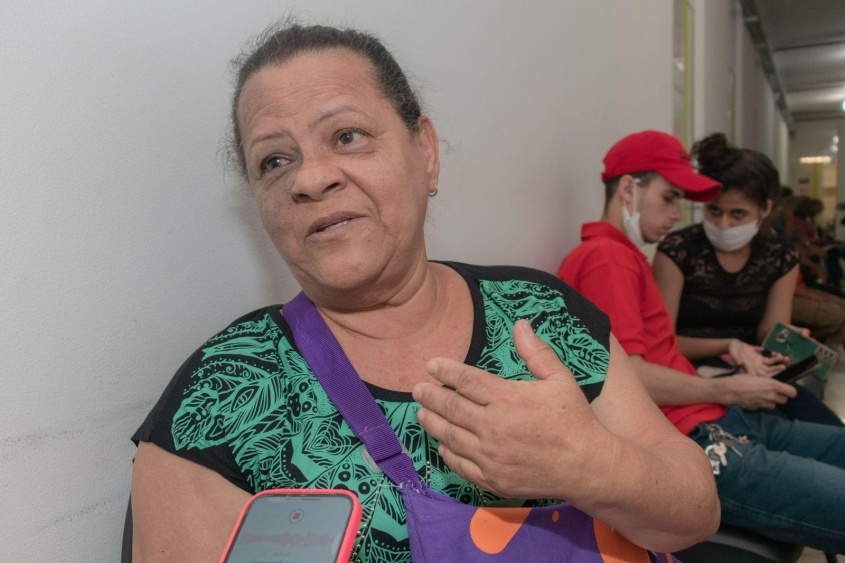 Márcia Duarte também é usuária do PAM e destacou a importância da prevenção contra o câncer de mama. Foto: Victor Vercant/Ascom SMS
