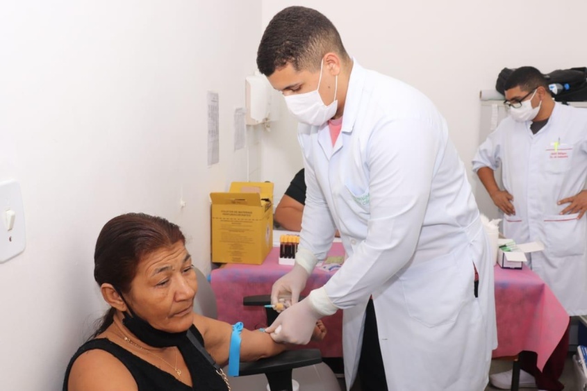 Realização de exames de sangue na unidade de saúde. Foto: Ascom SMS