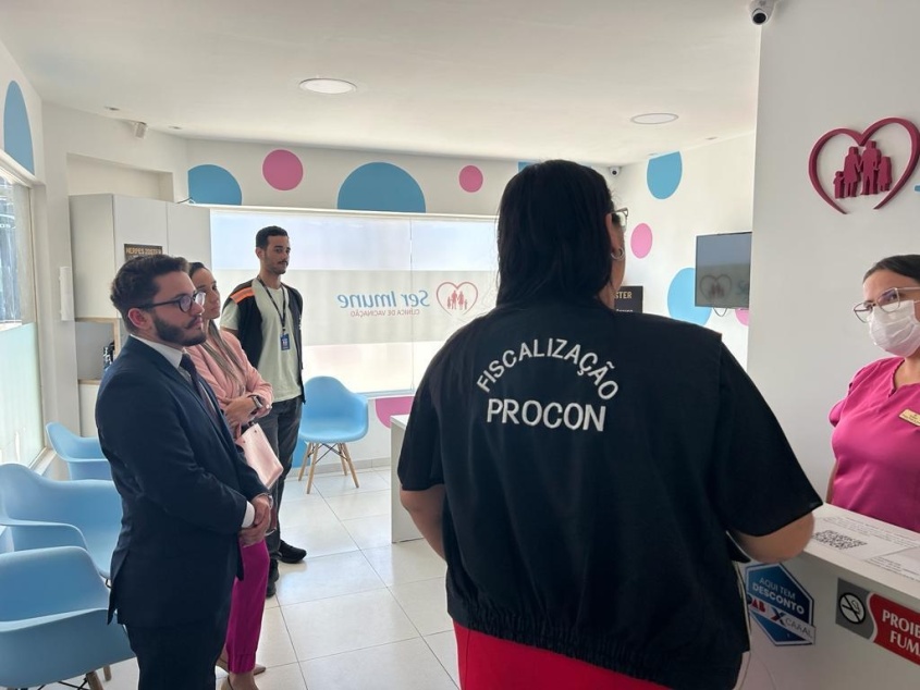 Fiscalização conjunta Procon Maceió e OAB/AL percorreu nove clínicas de vacinação da capital. Foto: Divulgação