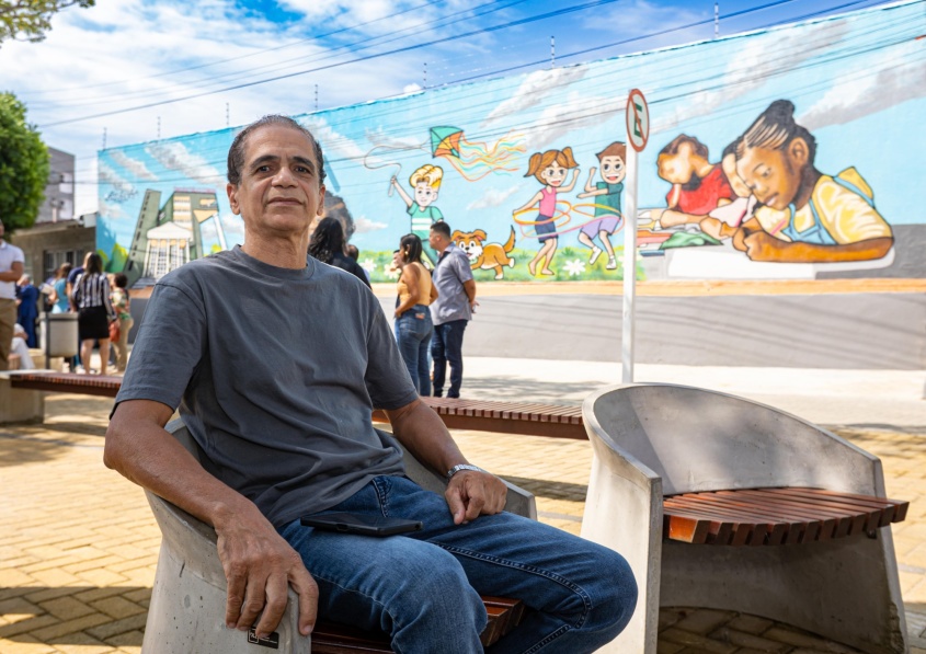Roberto Melo comemora a revitalização da Praça Recife. Foto: Itawi Albuquerque/ Secom Maceió