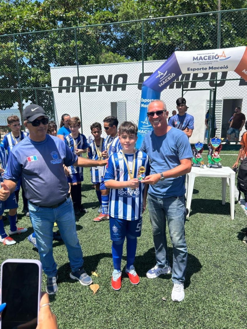 Campeões receberam medalhas e troféus. Foto: Ascom Semesp