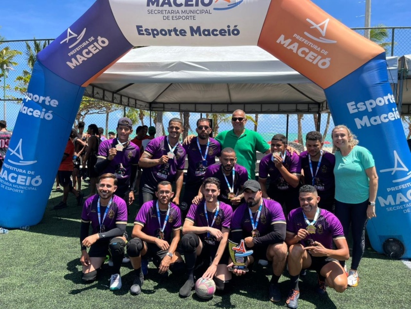 Campeã da última edição, a equipe Felinas está confirmada no torneio de queimado
