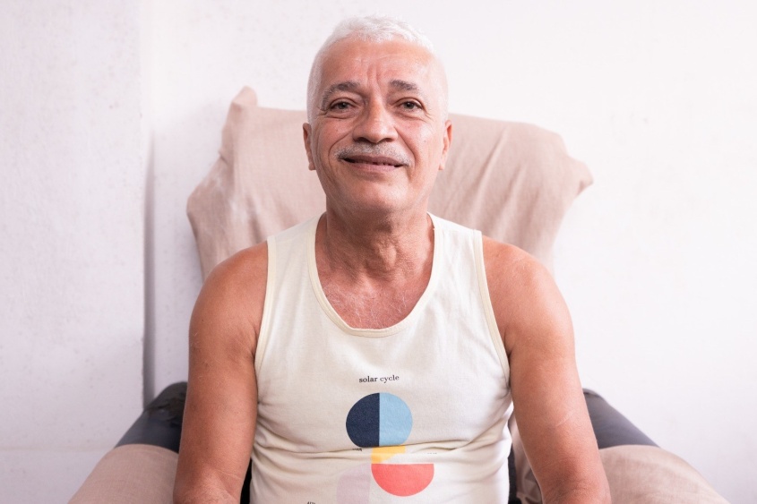 Edson Vieira conquistou o primeiro imóvel aos 61 anos por meio do Programa Minha Casa é Massa. Foto: Victor Vercant/Secom Maceió