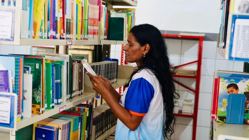 Autora é alunda da Ejai da Escola Municipal Nise da Silveira. Foto: Ascom Semed
