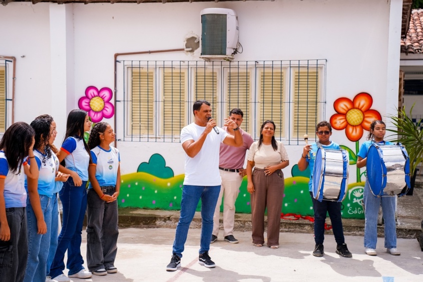 Secretário de Educação de Maceió conhece projeto e destaca protagonismo estudantil. Foto: Mel Cleto/ Ascom Semed