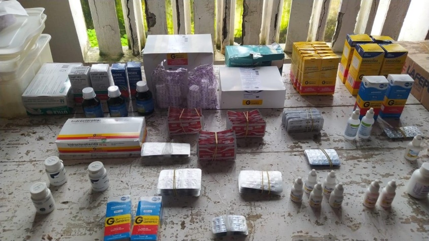 A equipe da USF Tarcísio Palmeira também distribuíram donativos e medicamentos. Foto: Ascom SMS