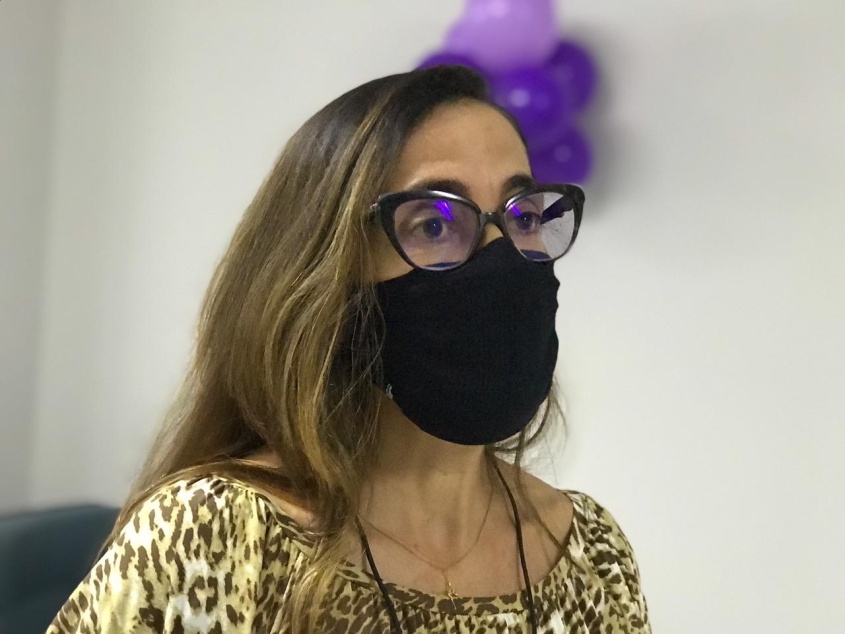 Profa. Izabel Maia Novaes, oradora responsável pelos treinamentos presenciais. Foto: Ascom SMS