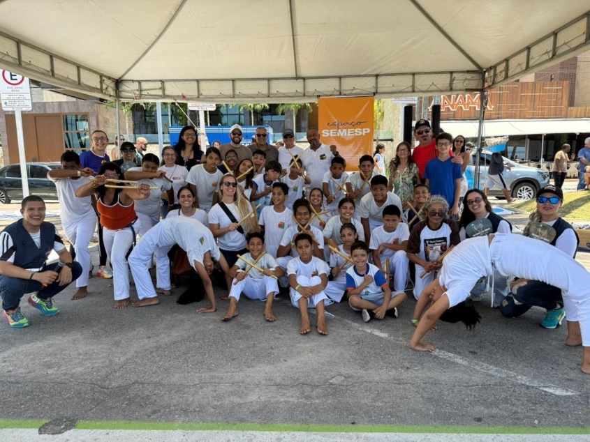 Crianças do Serviço de Convivência que fizeram apresentação de capoeira. Foto: Clara Vieira/Ascom Semdes