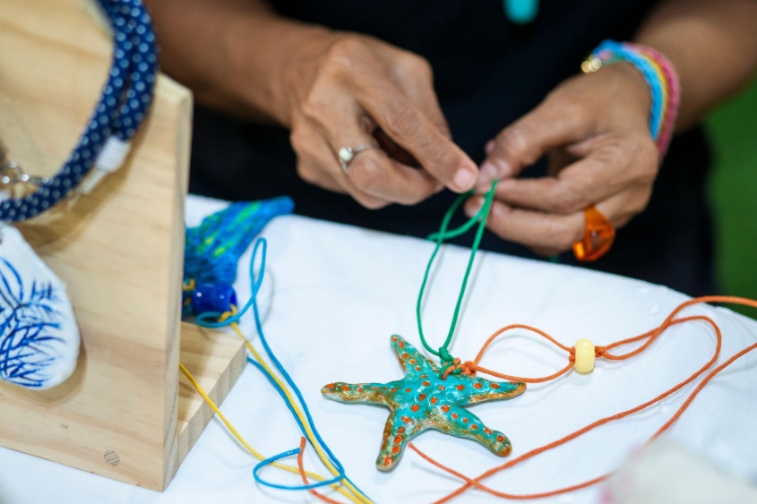 Algumas mulheres dependem exclusivamente da renda gerada pela produção apoiada pelo programa. Foto: Alisson Frazão / Secom Maceió
