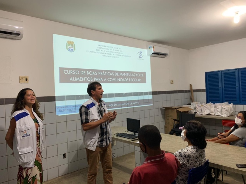 Participantes foram orientados sobre papel da Visa e a importância da segurança alimentar. Foto: Vigilância Sanitária