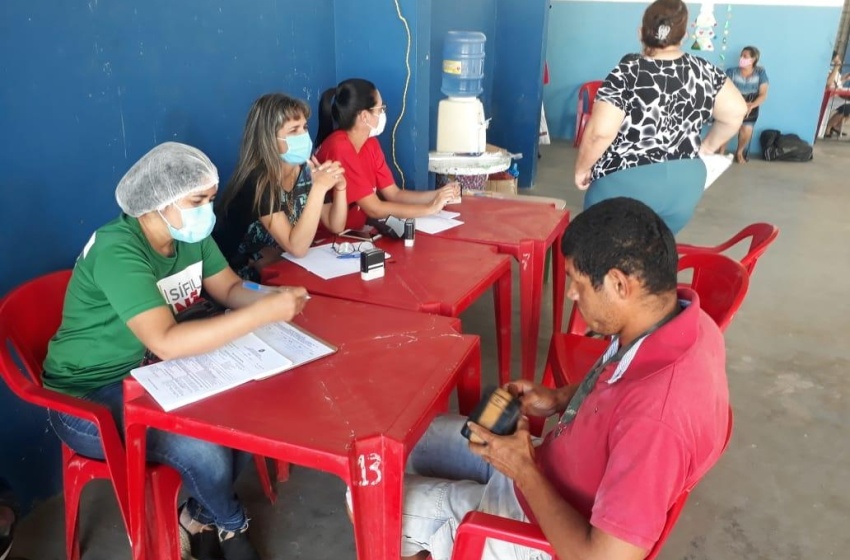 Moradores do Medeiros Neto recebem ação do Novembro Cidadão