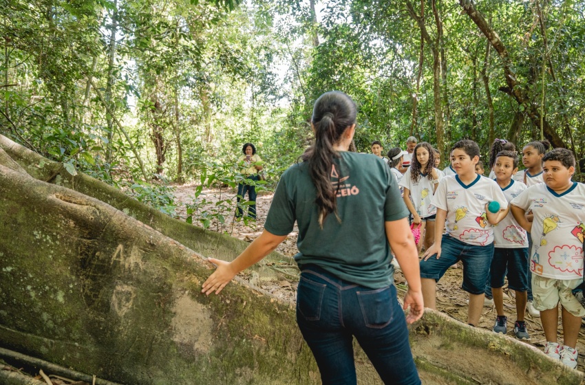 Estudantes participam de atividades ambientais no Parque Municipal e complexo lagunar