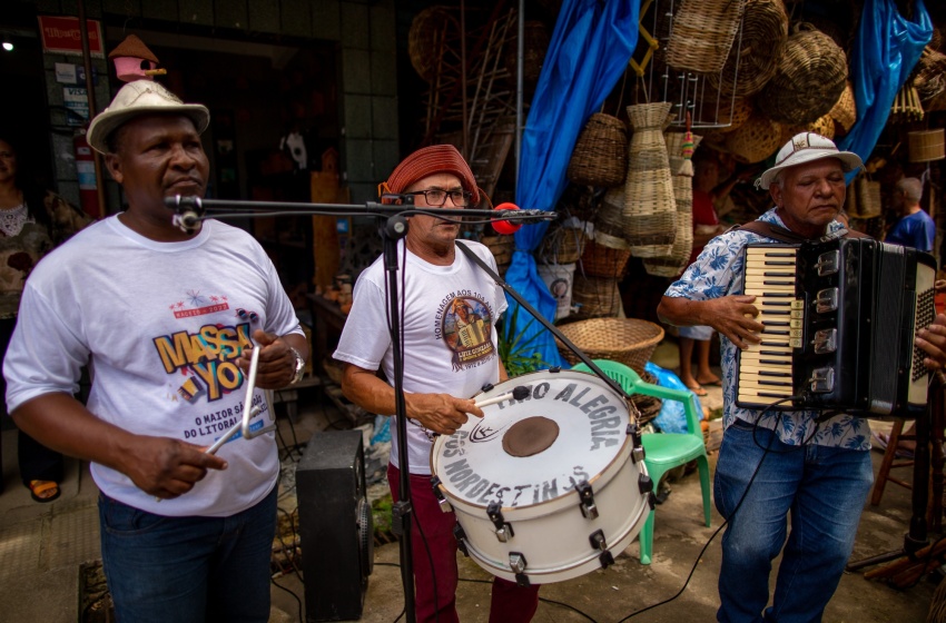 Abastecimento e Cultura realizam projeto Palco Aberto no Mercado do Artesanato