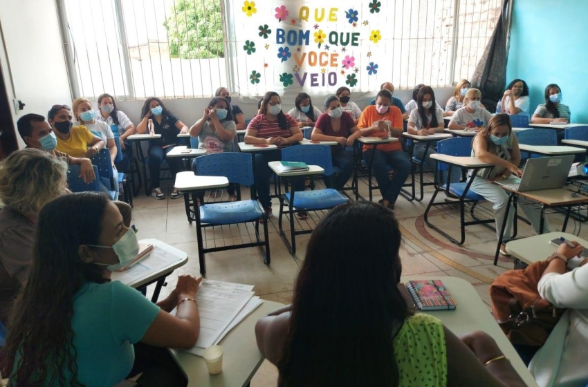 Equipe do Cras Área Lagunar recebe visita de monitoramento da coordenação estadual do Criança Feliz