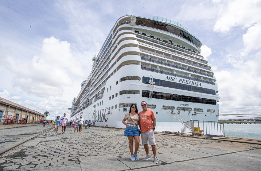Cruzeiro MSC Preziosa chega a Maceió com mais de três mil turistas brasileiros e estrangeiros