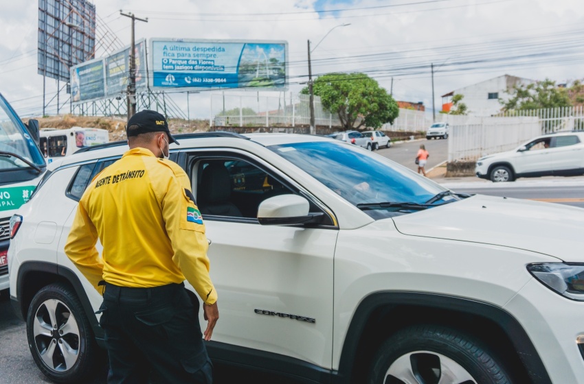 Confira as mudanças no trânsito para as prévias carnavalescas deste final de semana