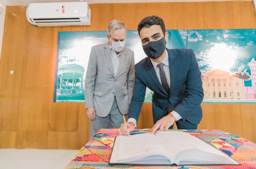Vice Ronaldo Lessa assume gestão de Maceió por cinco dias