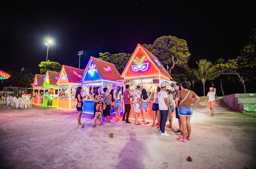 Vila Verão leva música, artesanato e gastronomia para a Praia da Pajuçara