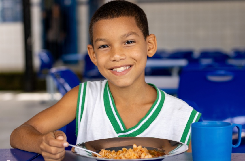 Prefeitura de Maceió garante alimentação mais saudável para estudantes