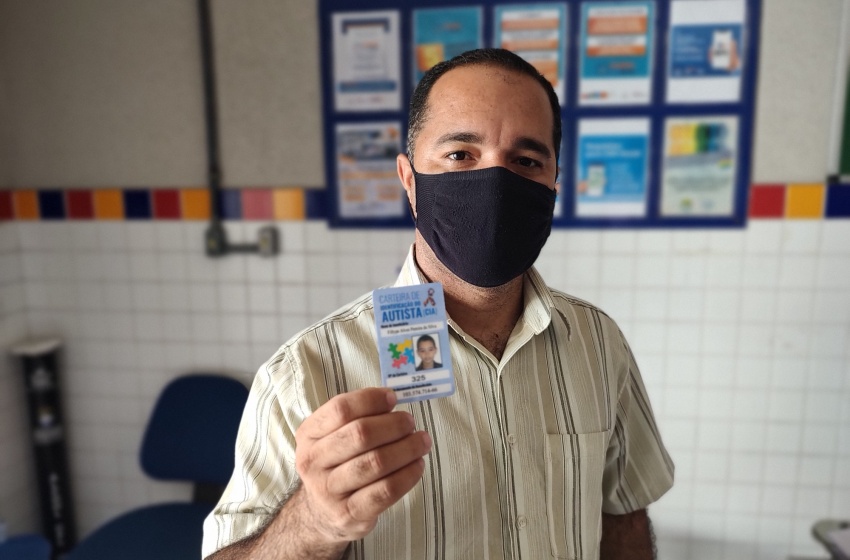 Famílias que solicitaram Carteira do Autista devem entrar em contato com a Assistência Social