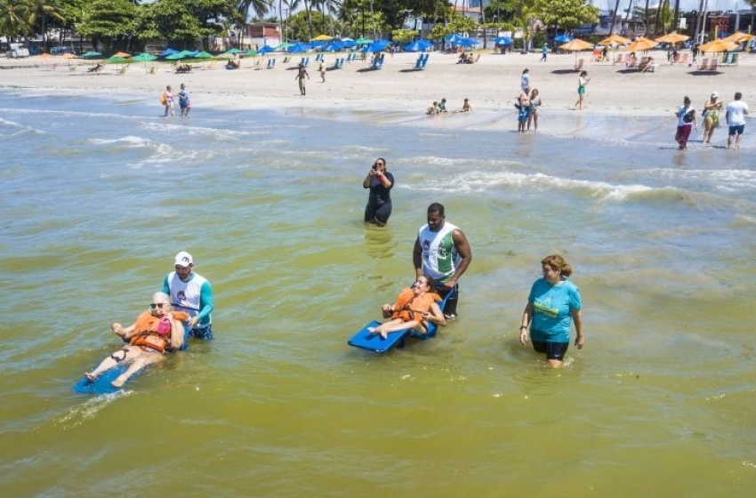 Prefeitura de Maceió promove edição do Praia Acessível na orla de Pajuçara neste sábado (30)