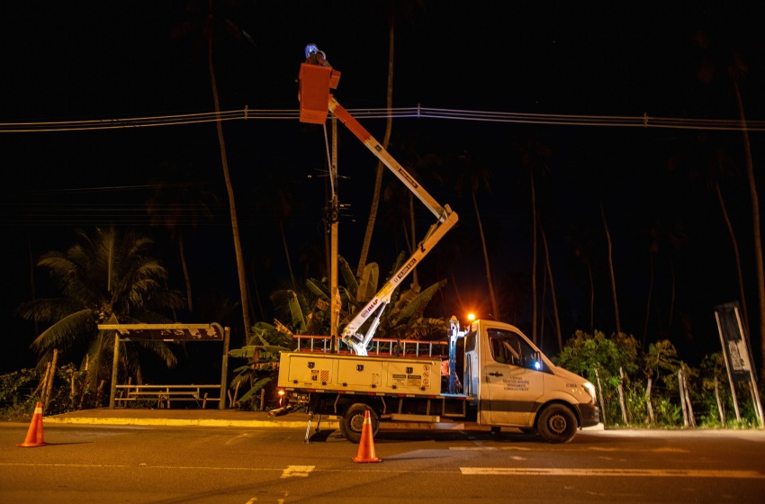 Mutirão de iluminação beneficia moradores de Ipioca