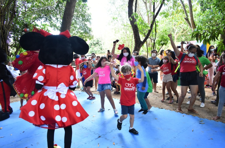 Parque Municipal recebe crianças com síndrome de down para dia de lazer