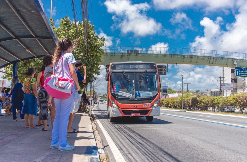 Mulheres podem solicitar o desembarque fora dos pontos de ônibus