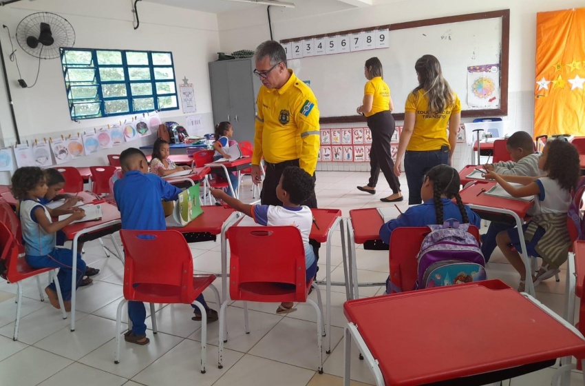 DMTT inicia projeto educativo sobre trânsito para crianças
