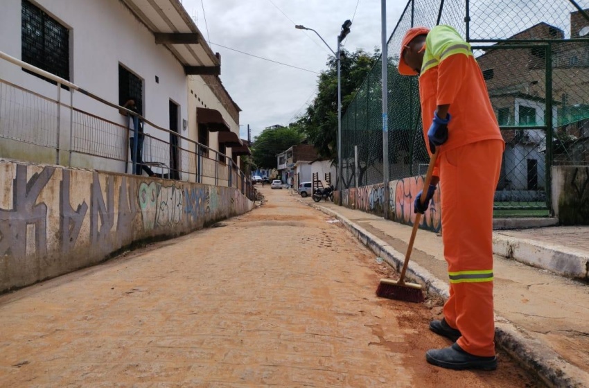 Dia do Gari: profissão essencial para o bem-estar e saúde de Maceió