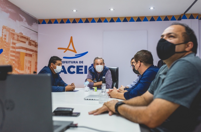 Prefeito em exercício Ronaldo Lessa destaca avanços do programa Maceió tem Pressa