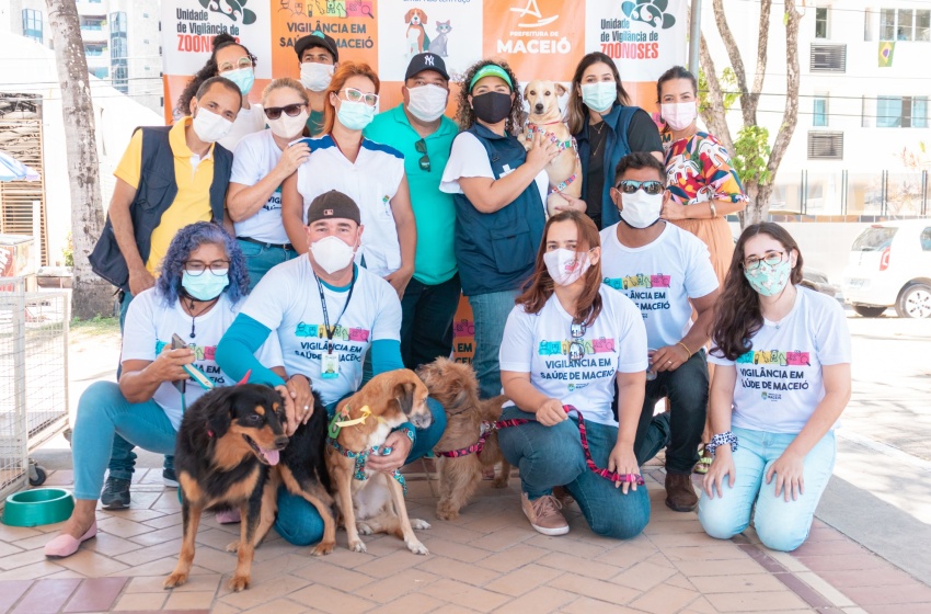 Vigilância de Zoonoses comemora sucesso do primeiro dia da Feira de Adoção