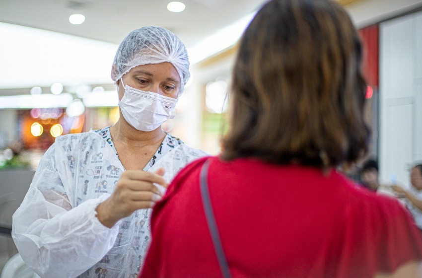 Maceió inicia vacinação de reforço com a Pfizer bivalente nesta quinta-feira (7)