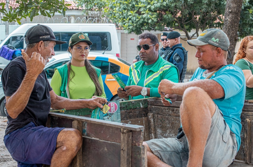 Parque da Mulher, no bairro da Jatiúca, recebe ações de fiscalização e educação ambiental