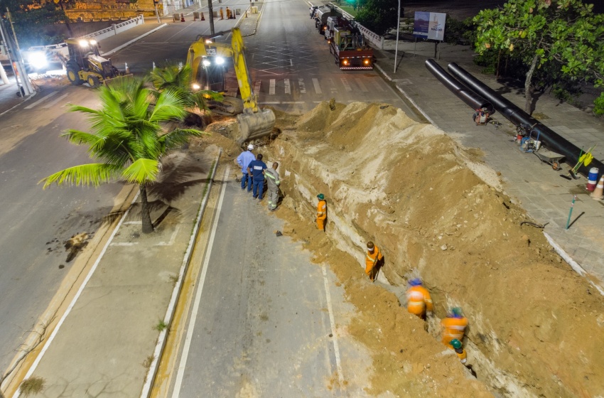 Prefeitura implanta mais de 2.500 metros de rede de esgotamento sanitário na Avenida da Paz