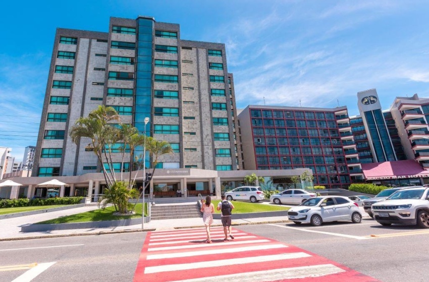Crescimento do turismo impulsiona redução do desemprego na rede hoteleira de Maceió