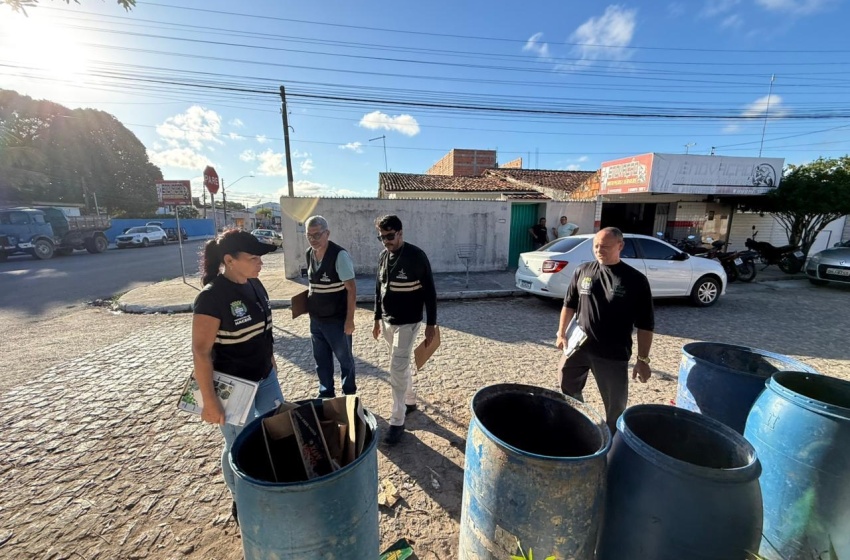 Comércios do Conjunto Osman Loureiro recebem fiscalização e orientação sobre descarte correto de resíduos