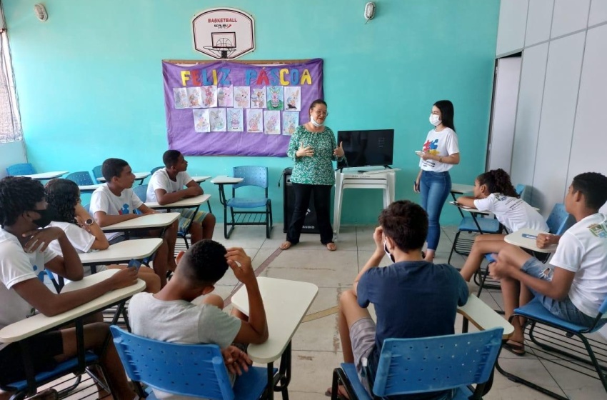 Mercado de trabalho é tema de palestras para crianças e adolescentes do Cras Área Lagunar