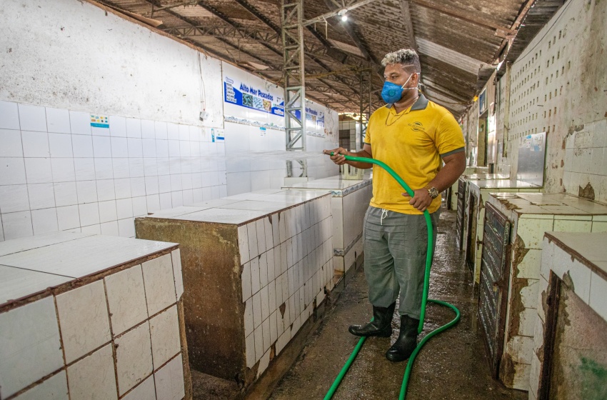 Mercado e feira do Tabuleiro recebem mutirão de limpeza nesta segunda (25)