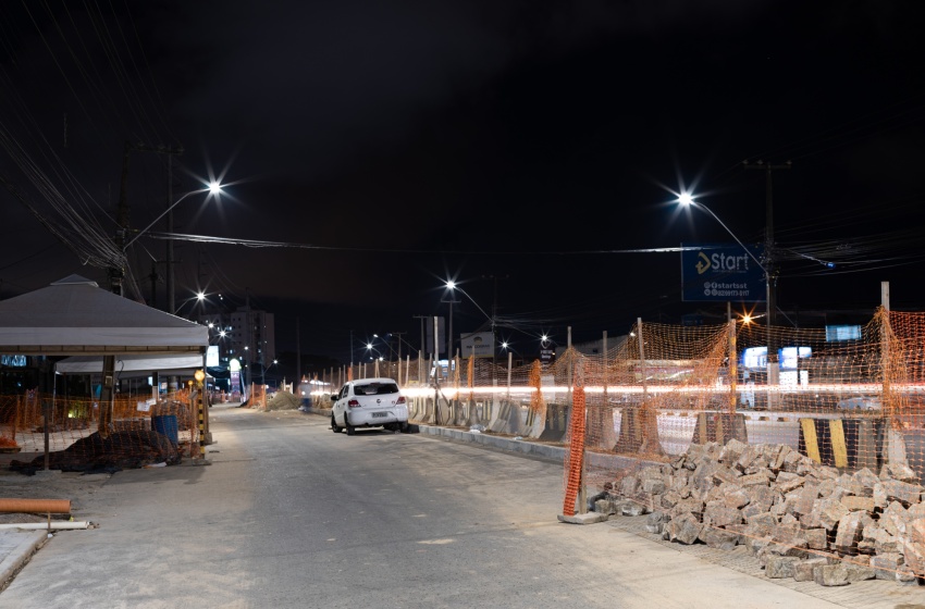 Ampliação da Via Expressa recebe 116 luminárias de LED