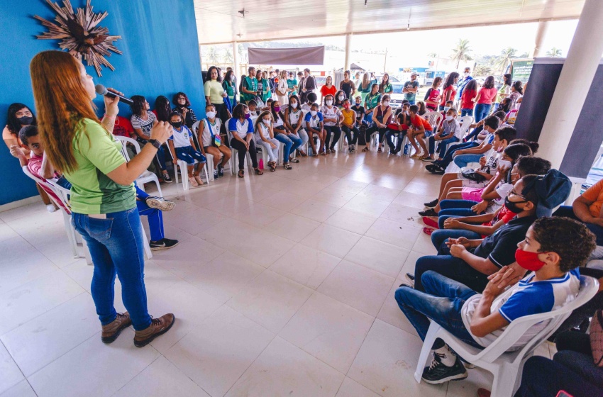 Prefeitura de Maceió participa de ação sustentável no bairro Jacarecica