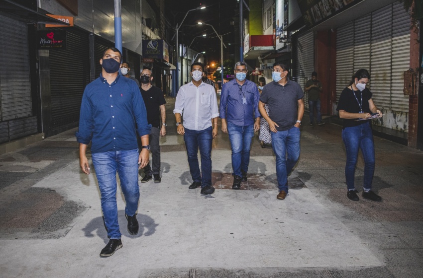 Sima vistoria pontos para intervenções de iluminação no Centro de Maceió